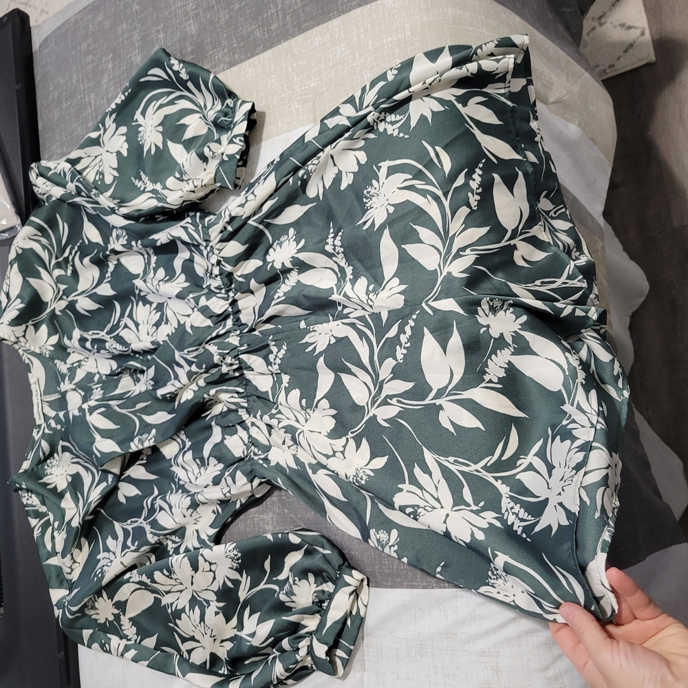 Floral Green and White Romper By Abercrombie And Fitch